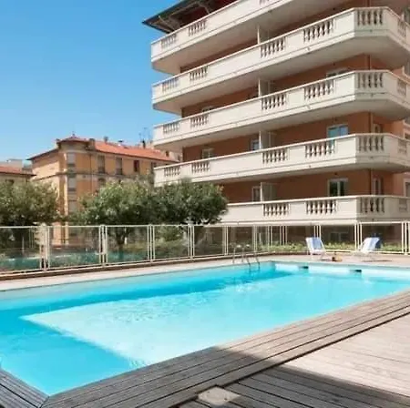 Promenade Des Anglais Avec Terrasse Et Piscine Apartmán