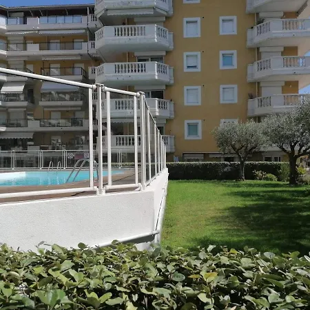 Apartmán Promenade Des Anglais Avec Terrasse Et Piscine *