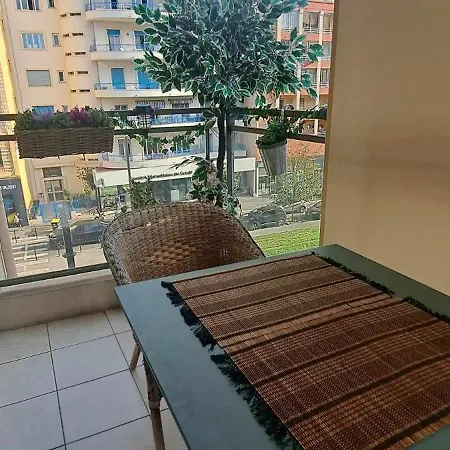 Promenade Des Anglais Avec Terrasse Et Piscine Apartmán